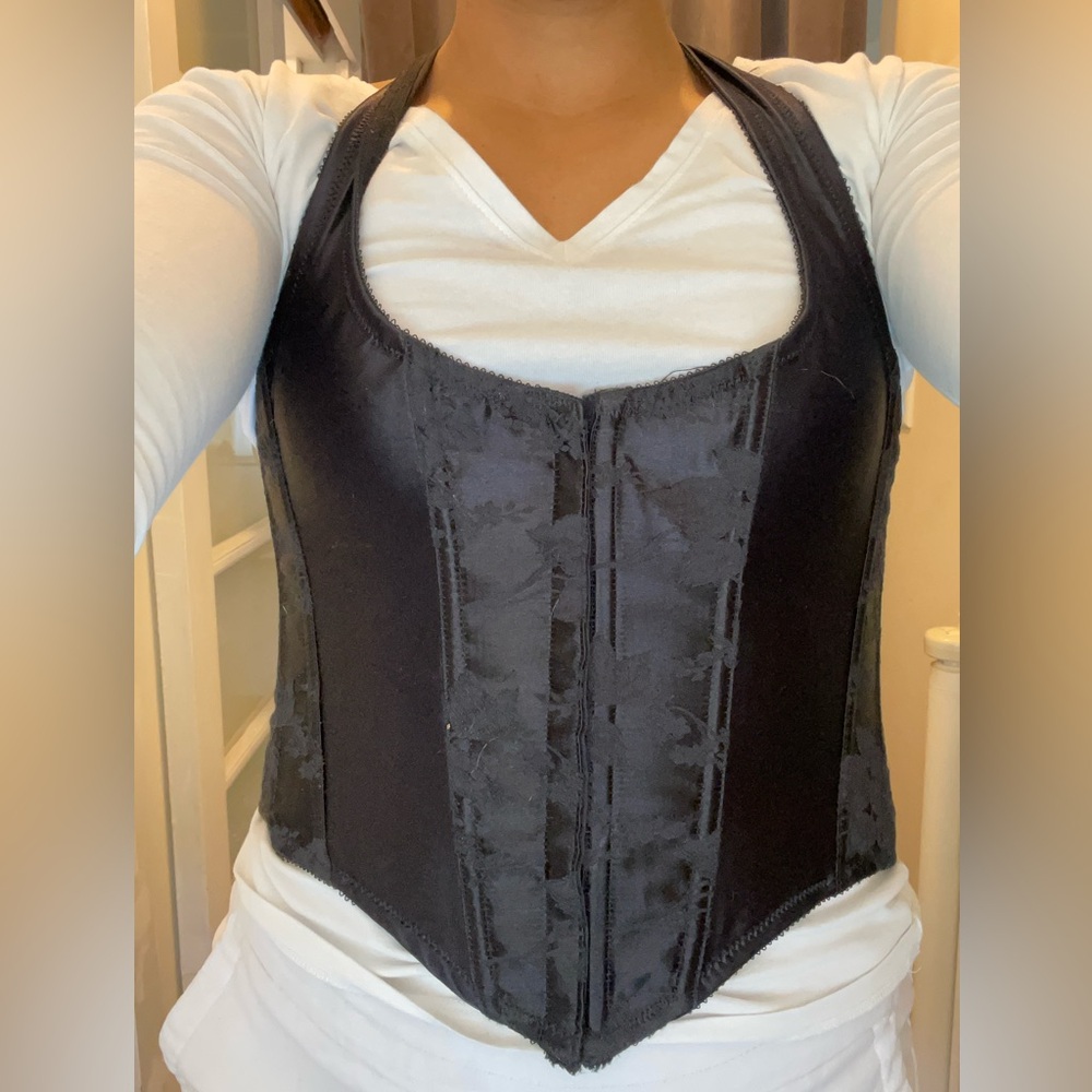 Light weight corset